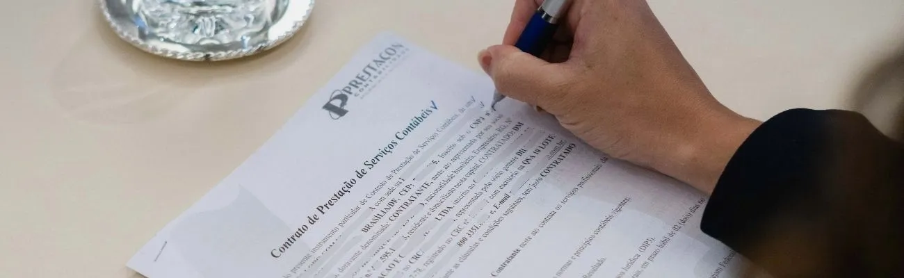 Imposto de Renda Empresas Familiares Brasília: IRPJ, Holding e Sucessão